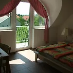 Zoldhaz Bio Panzio * Gyenesdiás